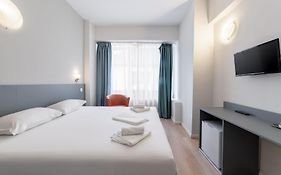 Elizeu Hotel